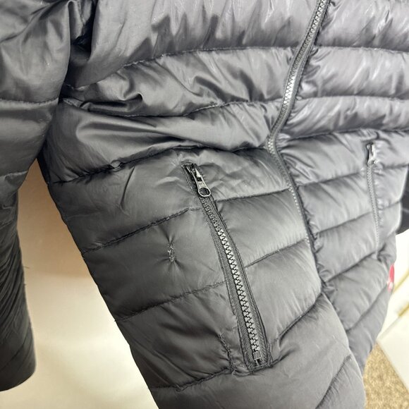 HBC Hudson’s Bay Woman M Down Puffer Reversable Team Cananda Olympic Jacket Red - Picture 10 of 10